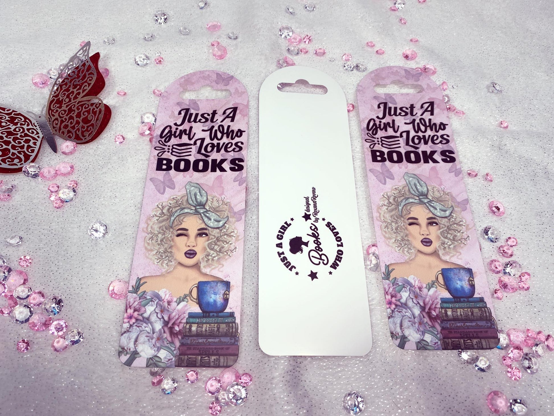 Personalised acrylic bookmark designed by Roxana Roveno with floral pastel design and Quotes "just a girl who loves books"