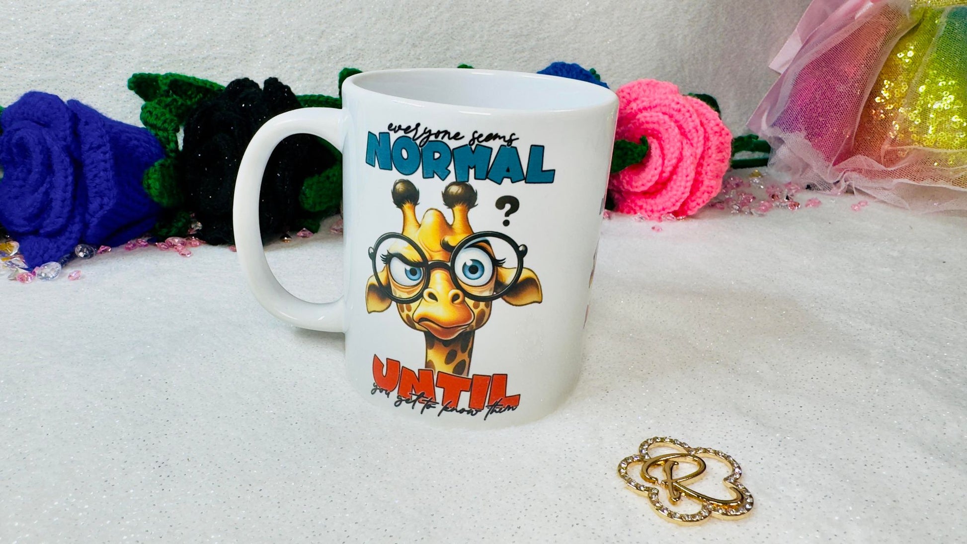 Personalised mug designed by roxana roveno with a funny giraffe and a funny quote