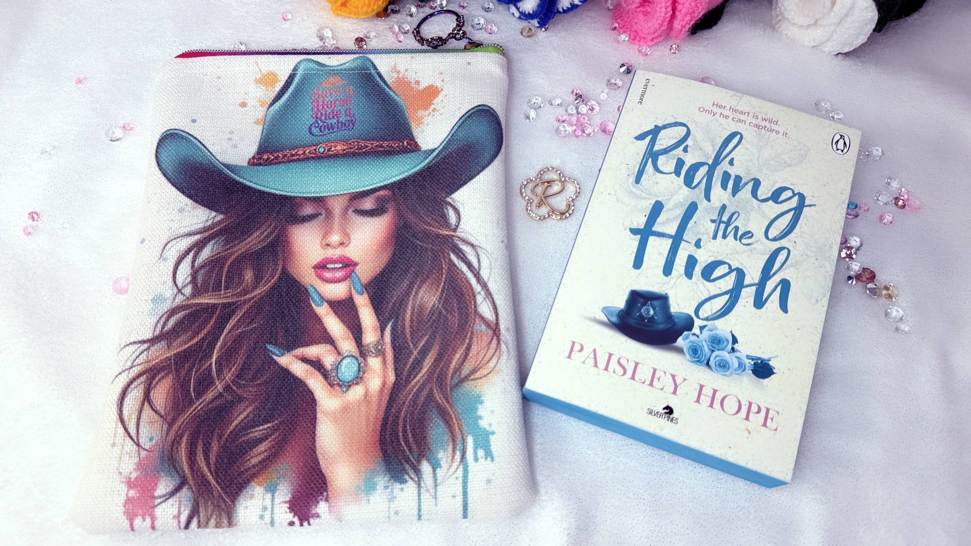 handmade book sleeve UK, summer book protector, personalised book sleeve gift, book pouch for travel, bookish gift ideas UK, beach reading accessories, book lover gift handmade, western girl, boho girl, cowgirl, cobo, by Roxana Roveno, perfect gift, blue hat girl